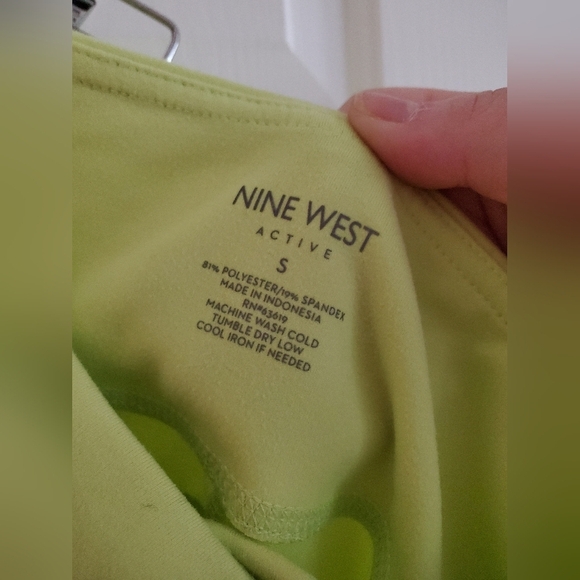 NWT NINE WEST ACTIVE NEON YELLOW BIKER SHORTS WITH POCKET SIZE SMALL - Picture 6 of 6